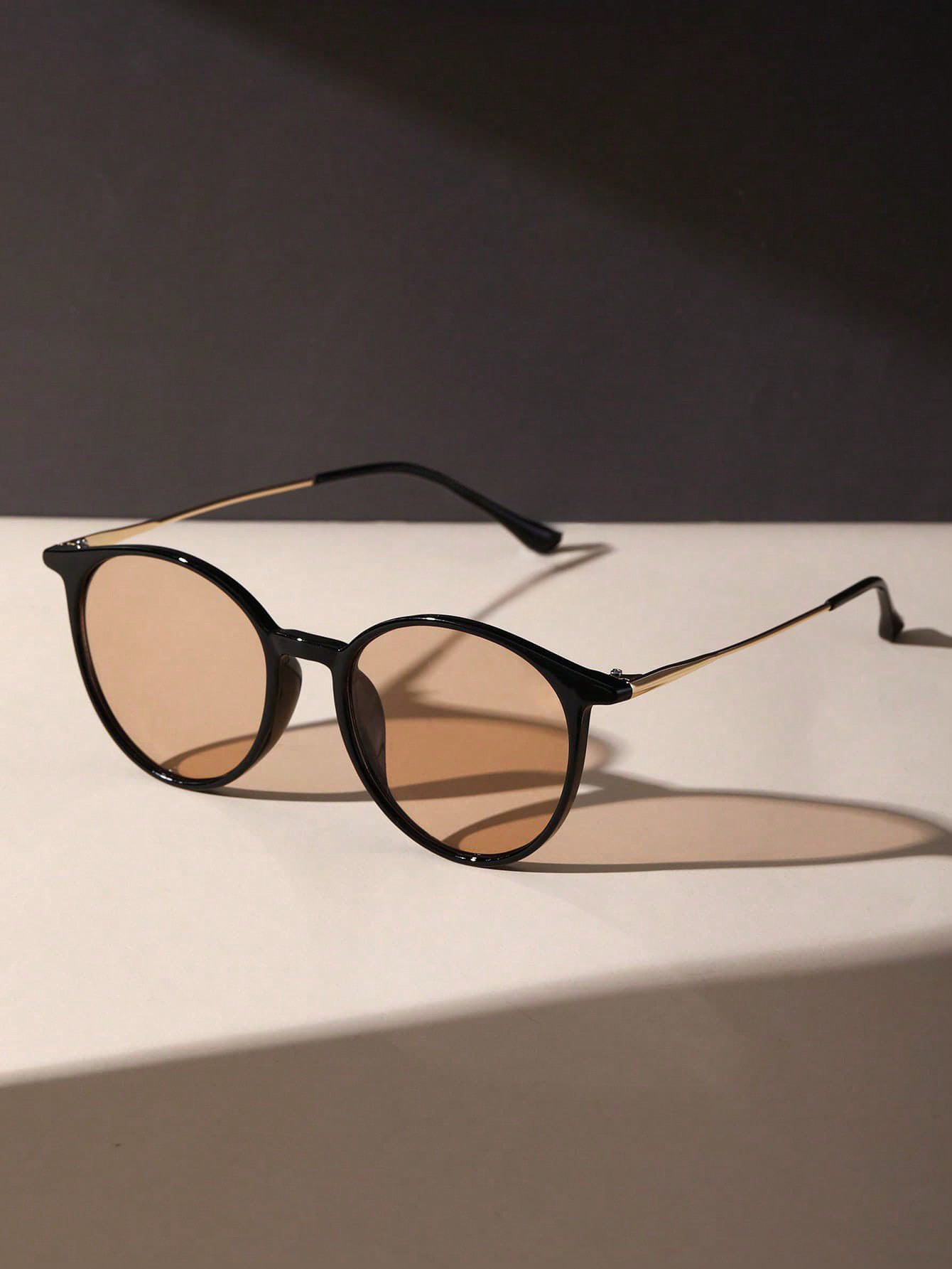 1PC Fashion Round Metal Women  - Men'S Fashion Accessories 评论和价格